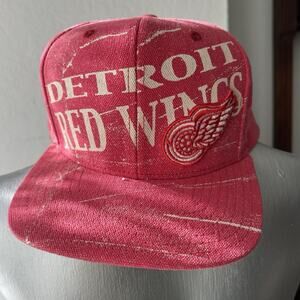 Retro CCM Detroit Red Wings Pink Logo Hat • 90s Grunge NHL Snapback Cap